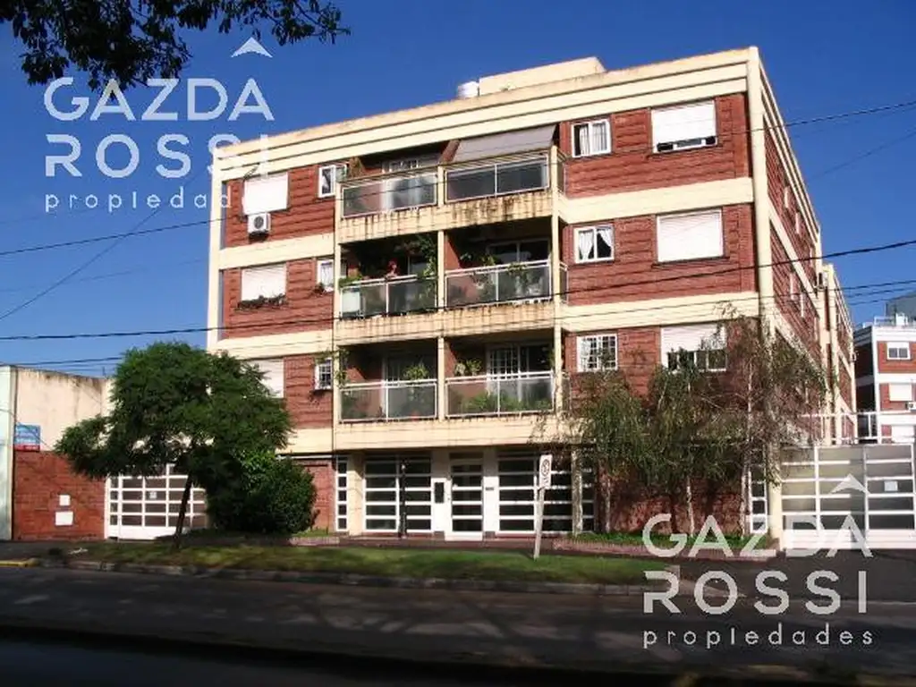 DEPARTAMENTO EN VENTA EN ADROGUE.