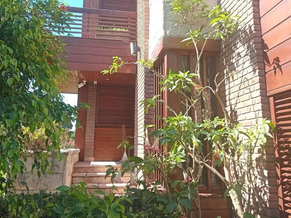 Casa en venta de 3 dormitorios en Los Troncos