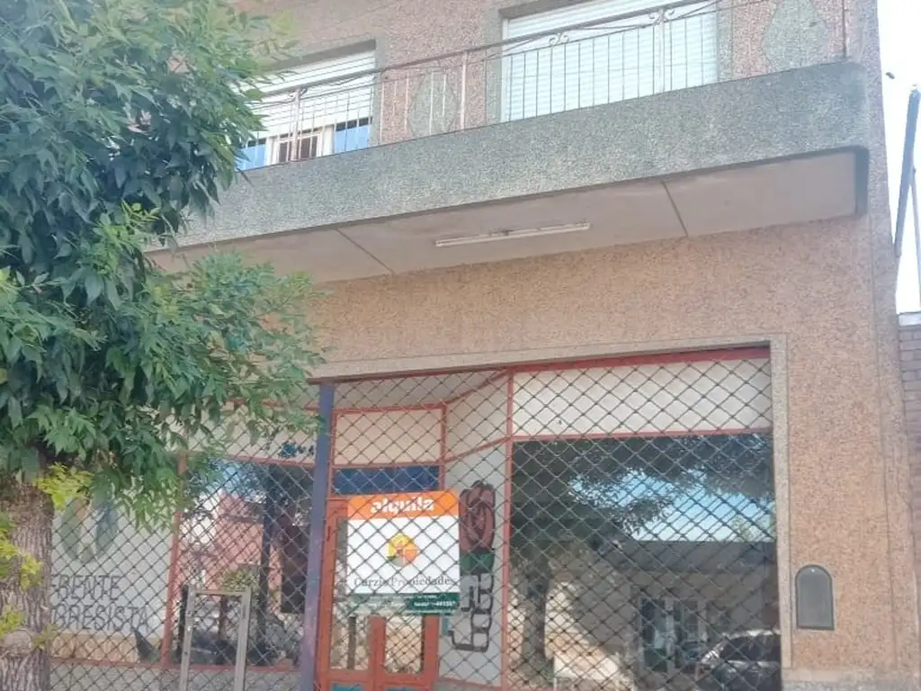 Alquilo Salón /Local Comercial, Suipacha al 1000, Zárate