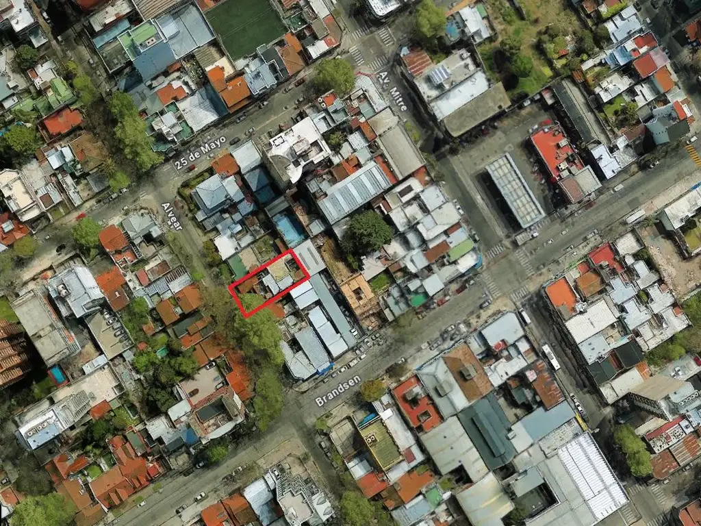 Casa/terreno en Quilmes Centro, a pasos de Brandsen