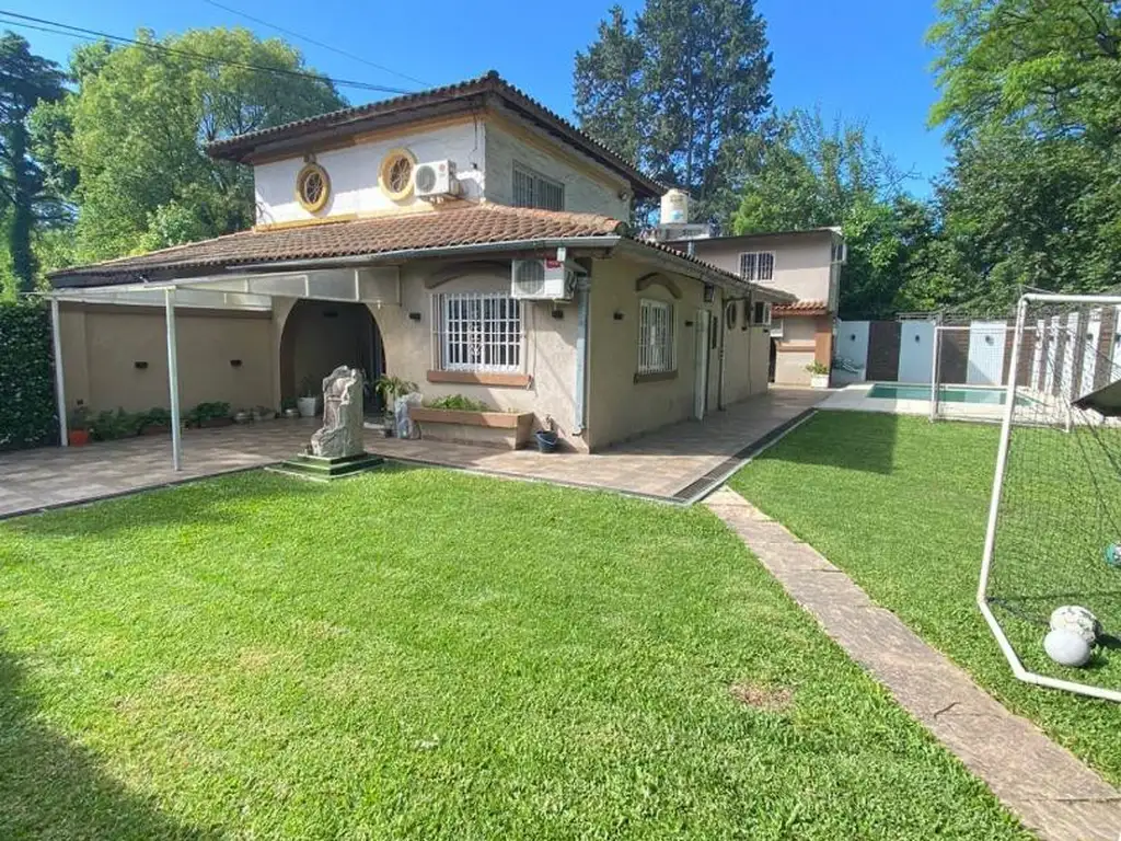 HERMOSO CHALET EN VENTA EN BARRIO EL CORTIJO