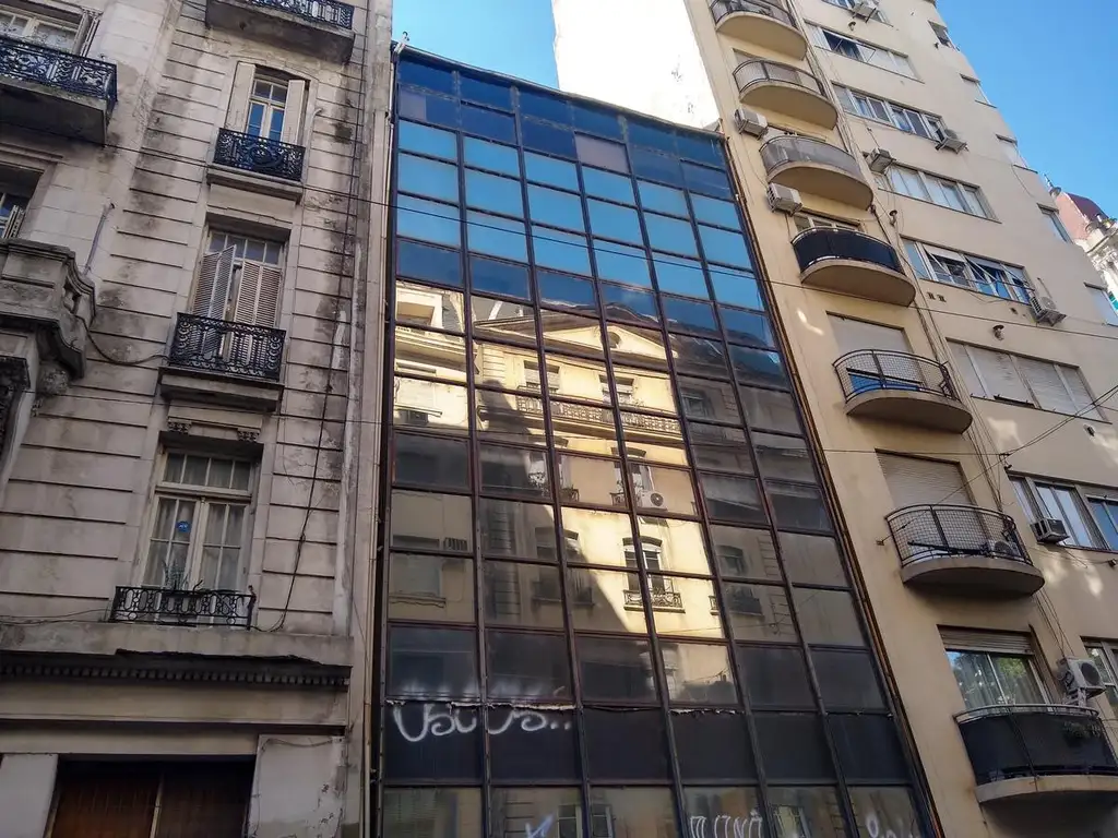 Edificio Comercial - Microcentro. 4 Pisos