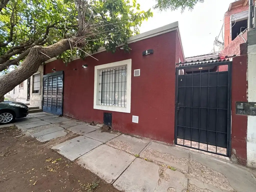 VENTA DE CASA APTA CREDITO HIPOTECARIO- GUAYMALLEN