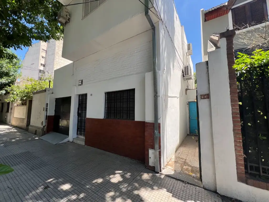 VENTA PH 2 AMBIENTES SIN EXPENSAS A REFACCIONAR