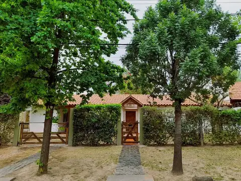 CASA EN VENTA BARRIO WILL RI CHACRAS DE CORIA