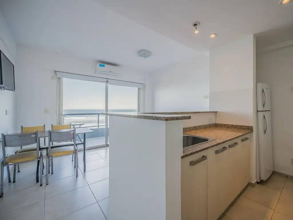 Departamento  en Venta en Villa Gesell, Costa Atlántica, Buenos Aires