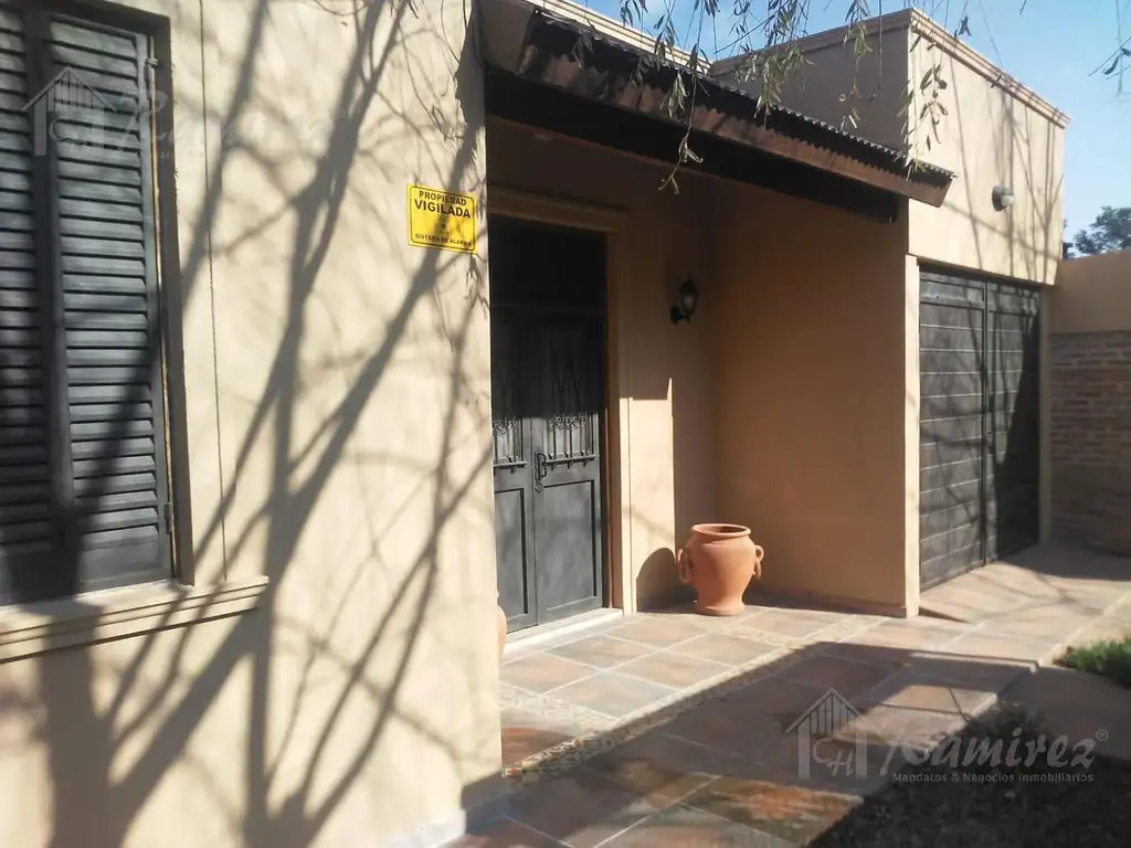 Casa 3 Ambientes En Venta - Francisco Alvarez, Moreno