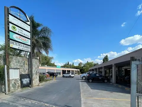 Venta de Centro Comercial, Manzanares, Pilar