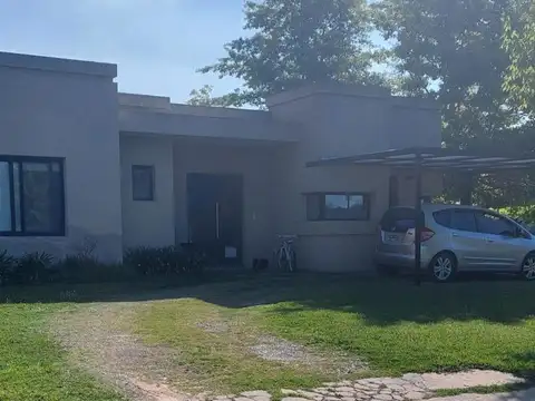 Casa en alquiler temporal de 4 ambientes en Marinas del Pila