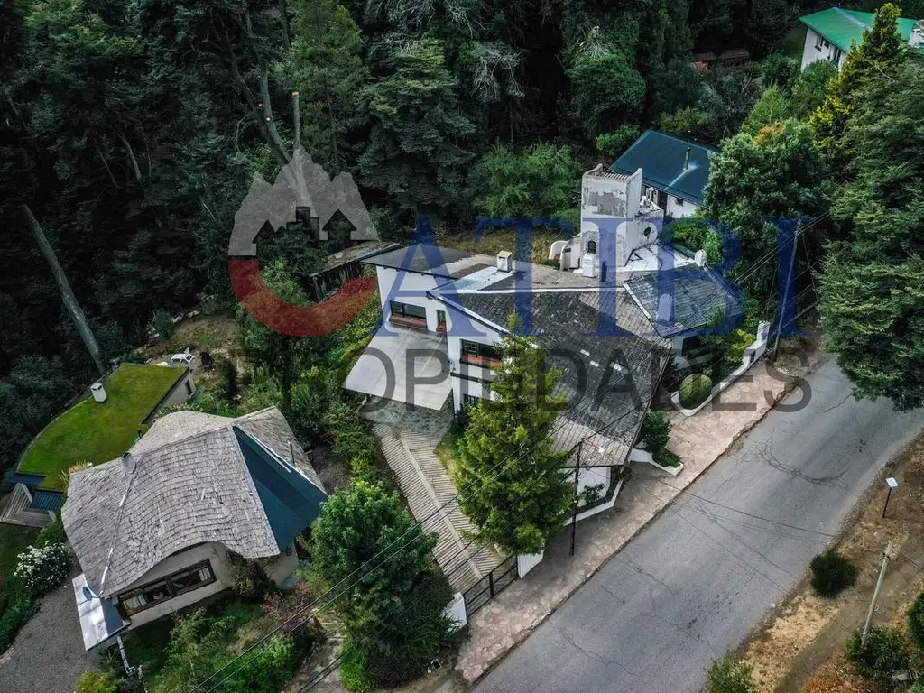 Casa 4 dormitorios VISTA AL LAGO-Bariloche