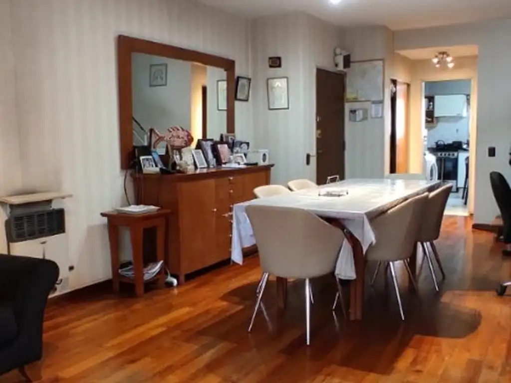 Departamento en Venta con cochera