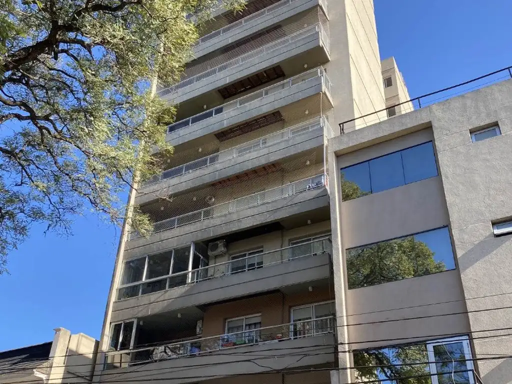 HERMOSO MONOAMBIENTE EN EL CENTRO DE VILLA BALLESTER