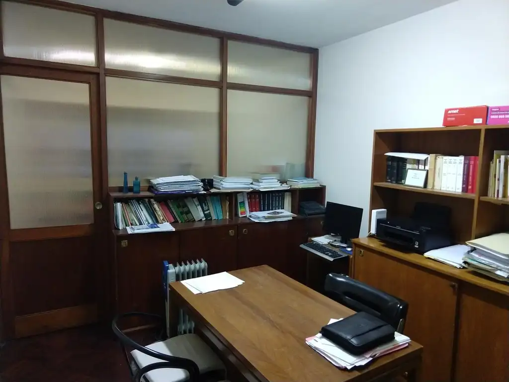 VENTA Oficina comercial (Impecable / 20 m2)  Corrientes 700