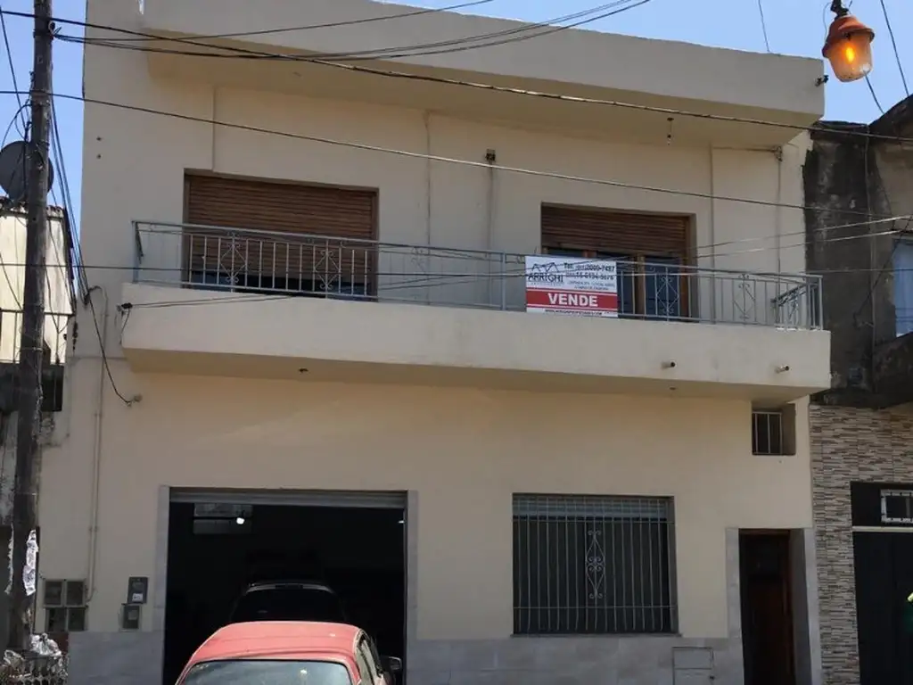 CASA LOCAL Y DEPOSITO EN VENTA EN BERNAL