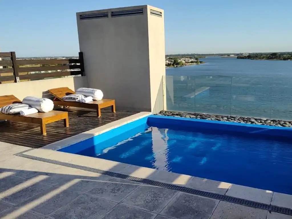 Espectacular departamento en último piso con pileta en Praia - Nordelta