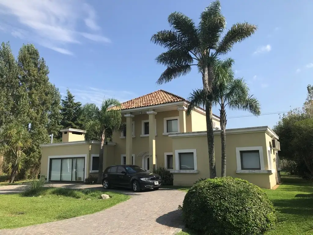 Casa Quinta Country el Paraiso en Venta