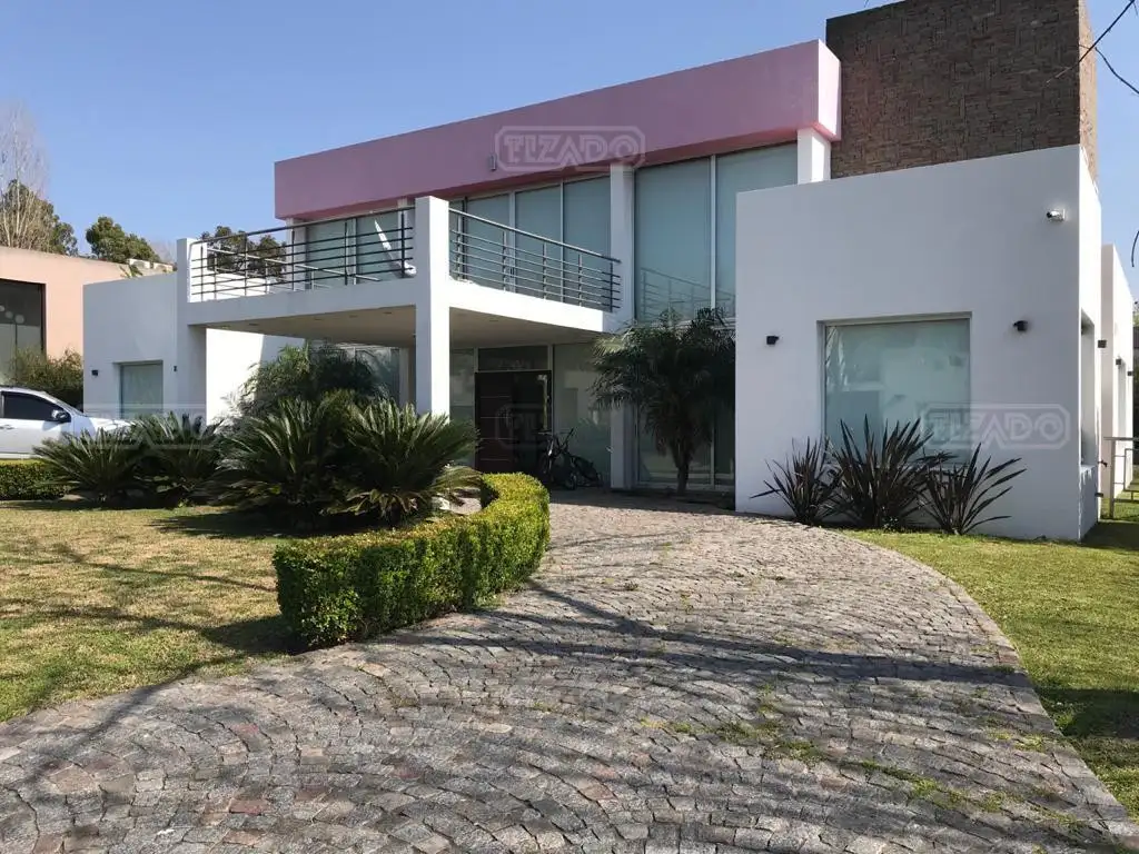 Casa  en Venta ubicado en Santa Ana, Zona Oeste