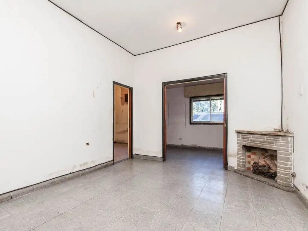 VENTA PH TIPO CASA EN GERLI CON PATIO A RECICLAR