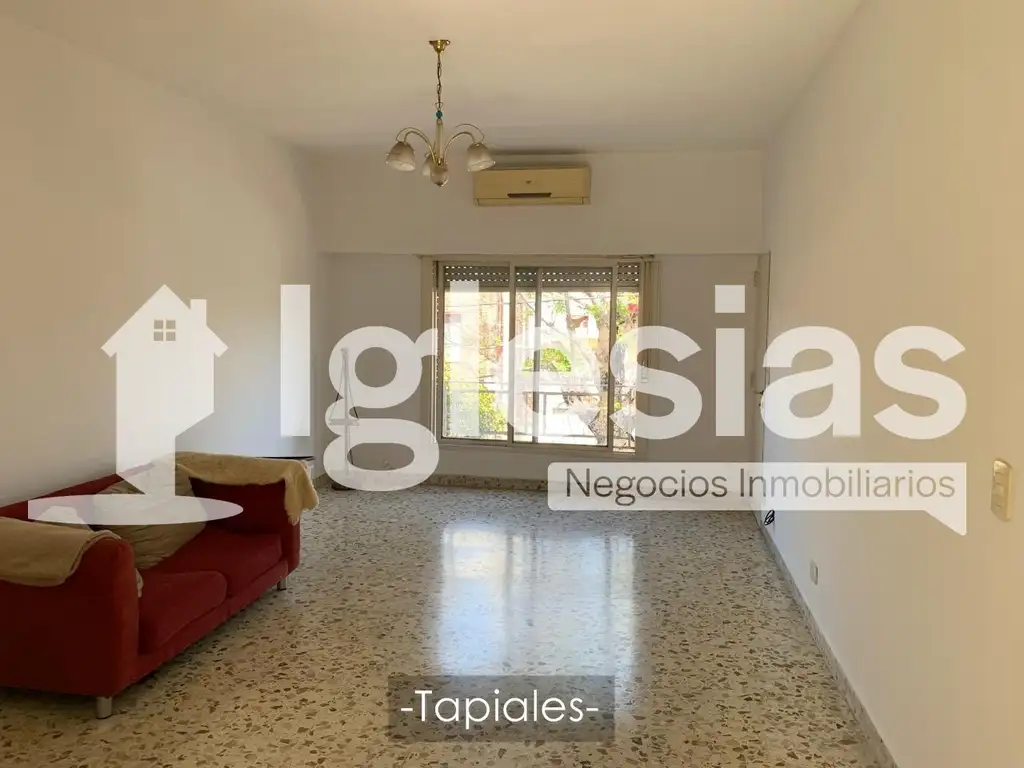 Hermoso departamento de tres ambientes en excelente ubicación en Tapiales