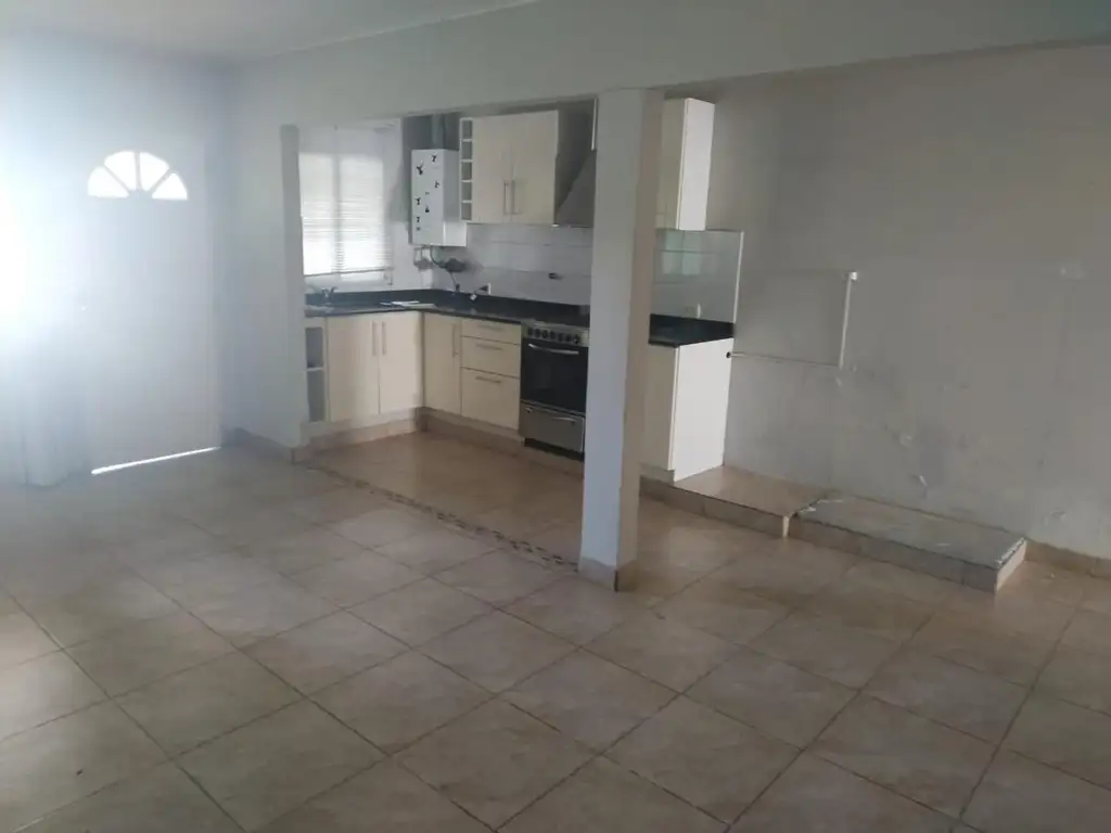 SE VENDE CASA EN TRES CERRITOS