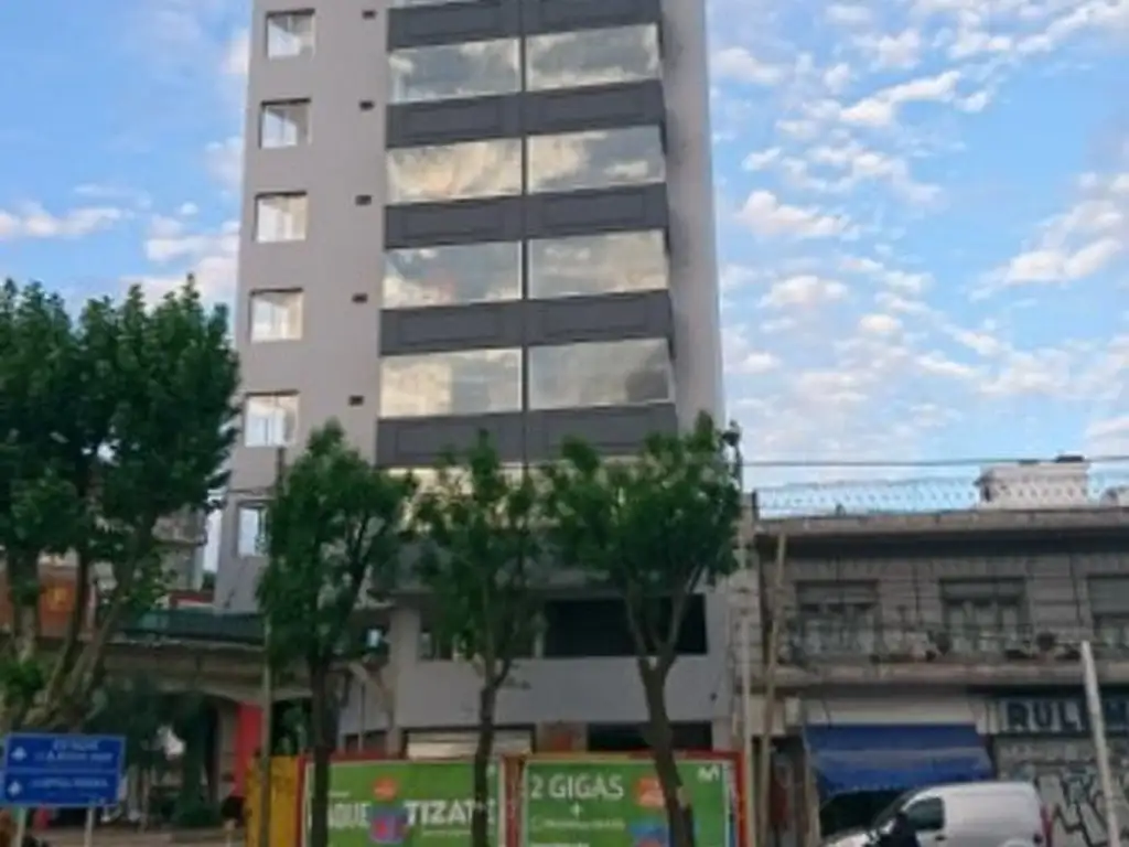 Departamento monoambiente en venta - Avellaneda Centro.