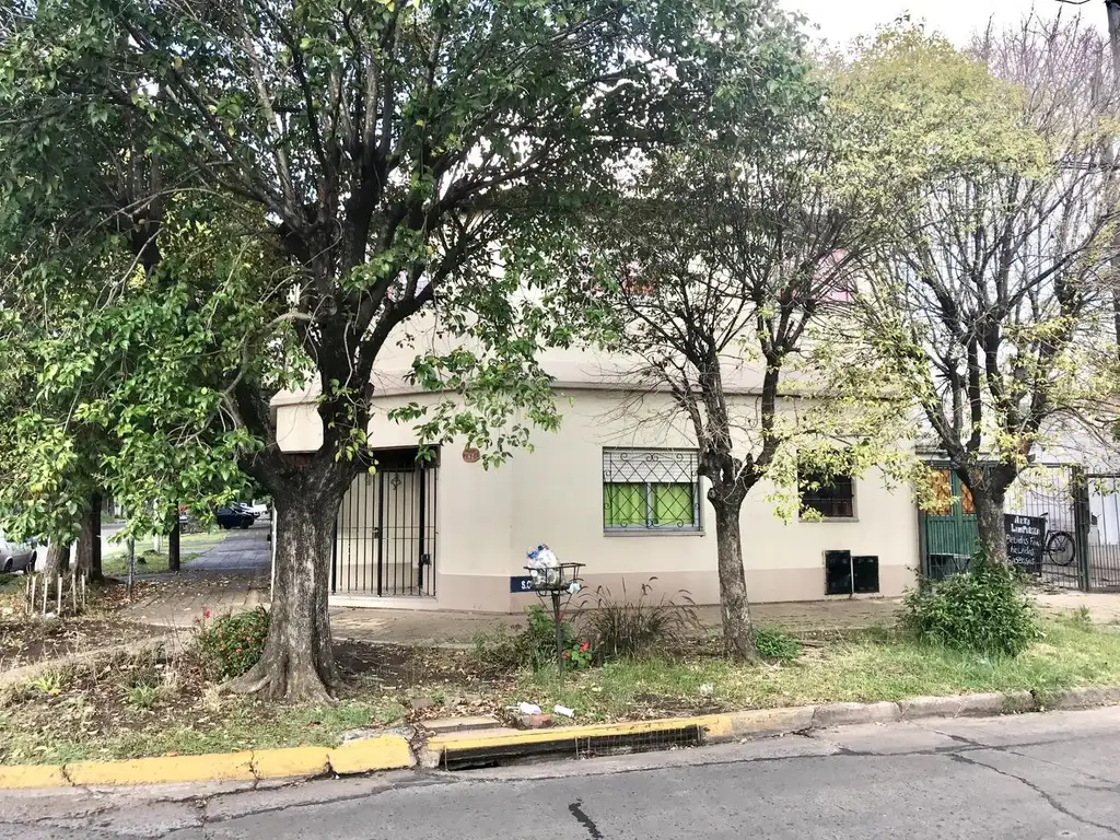 Excelente casa para dos familias/Nuevo Precio  - Temperley