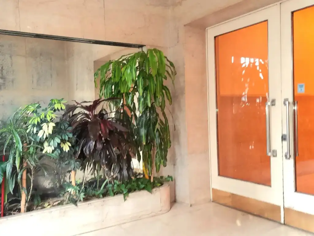 DEPTO 3 AMBIENTES 95 METROS BALCON ATERRAZADO AL FRENTE - CON RENTA -