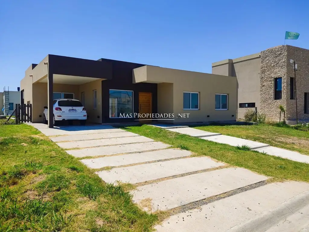 Casa Venta en Canning Barrio Santa Clara al Sur