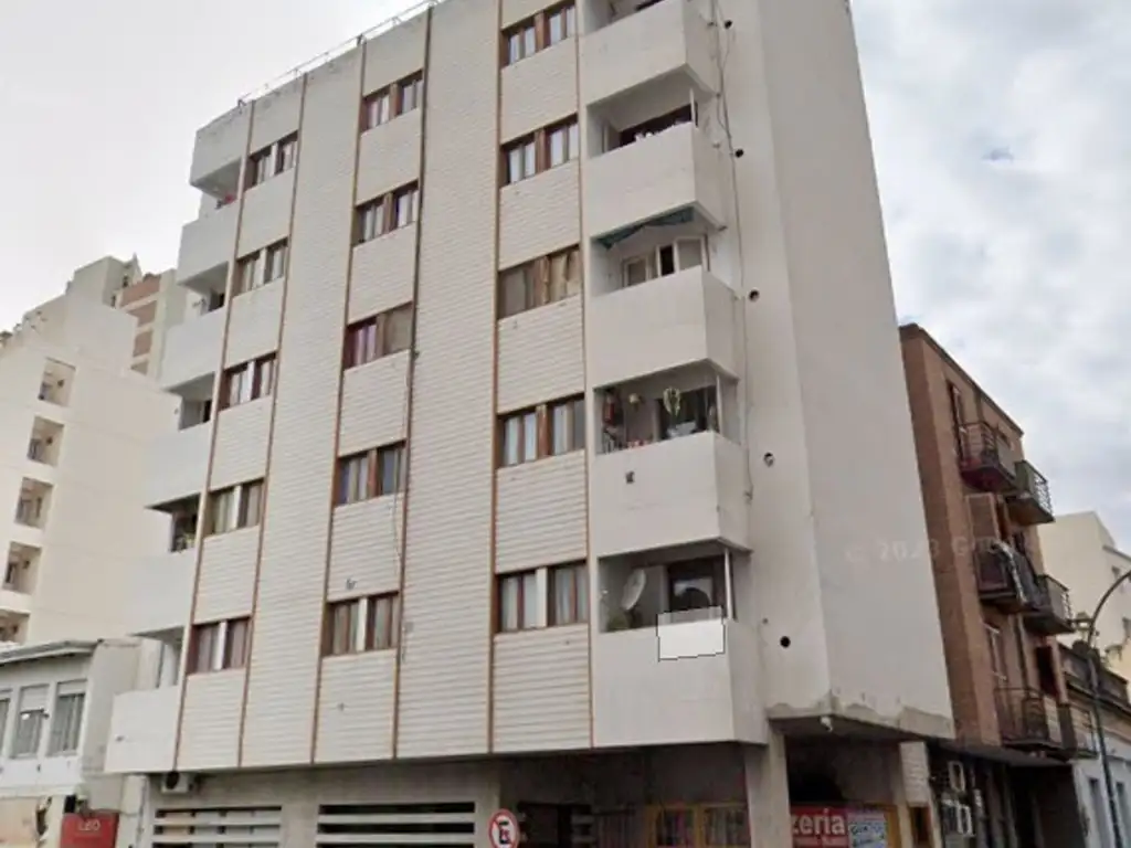 VENTA DEPARTAMENTO MONOAMBIENTE ALBERDI