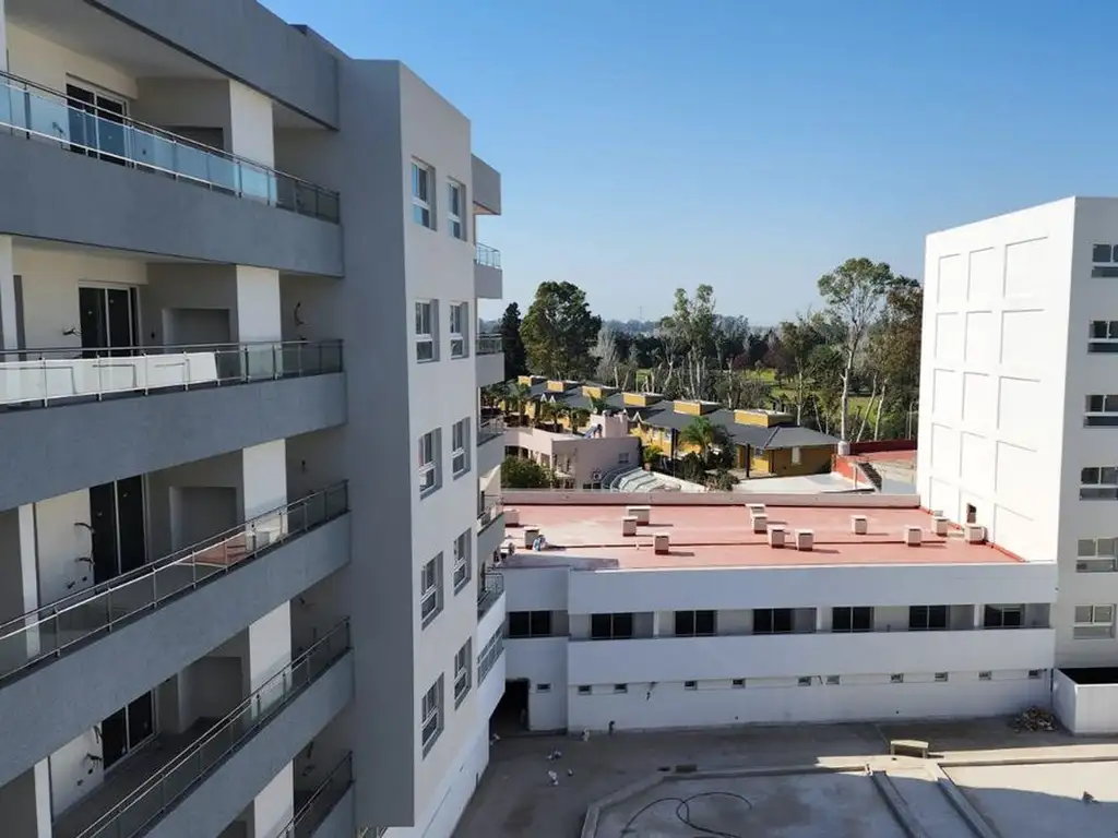 DEPARTAMENTO VENTA 2 AMBIENTES CANNING BALCON