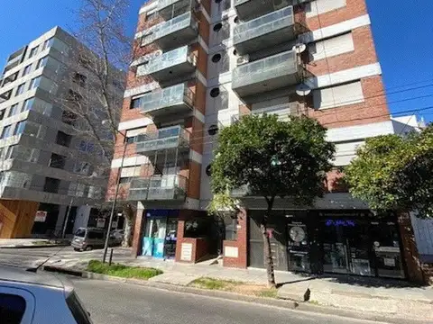 EN VENTA SAN MARTIN CTRO 1 AMB DIVIDIDO IDEAL INVERSIONISTA