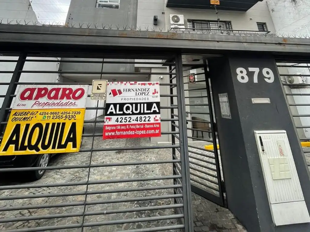 Departamento de 2 ambientes con cochera en Quilmes centro