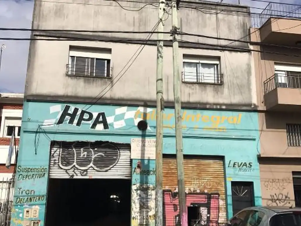 VENTA GALPON/DEPOSITO + DEPTO DE 3 AMB. QUILMES OESTE