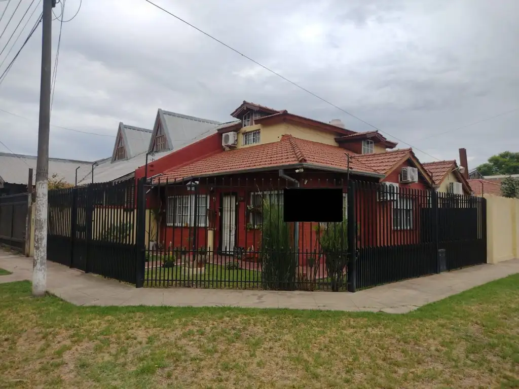 Casa - Venta - Argentina, Los Polvorines - Mariano Boedo 195