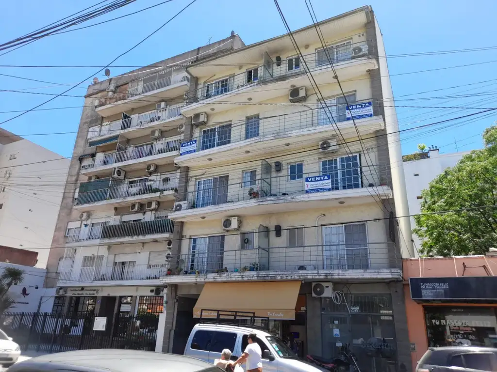 OPORTUNIDAD - PISO 3 ambientes de 110 M2 - Centro de V. Ballester -