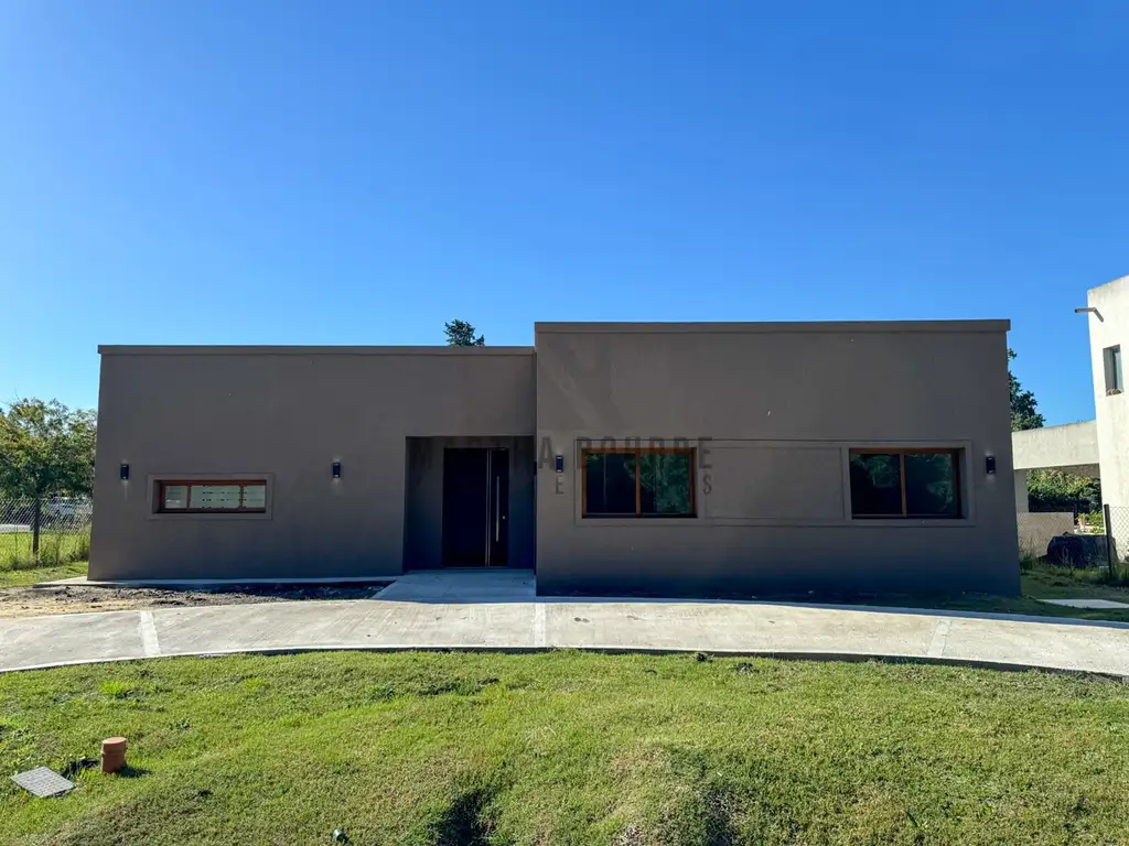 Casa  en Venta en Sausalito, Pilar, G.B.A. Zona Norte