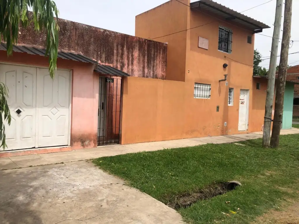 Casa en Venta en B° Lubo La Pampa al 100