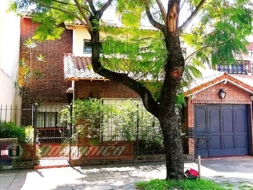 Casa - Venta - Argentina, CASTELAR - BLANCO ENCALADA 2189