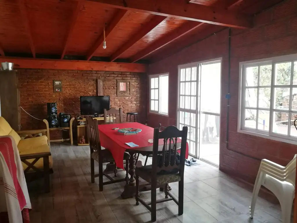Casa en Venta - 4 ambientes - USD 105.000