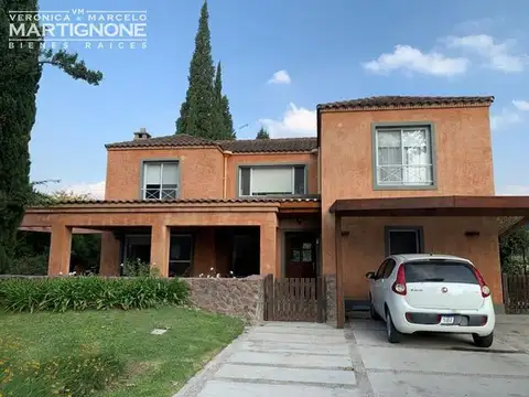 Casa en Venta en San Francisco - 4 dormitorios