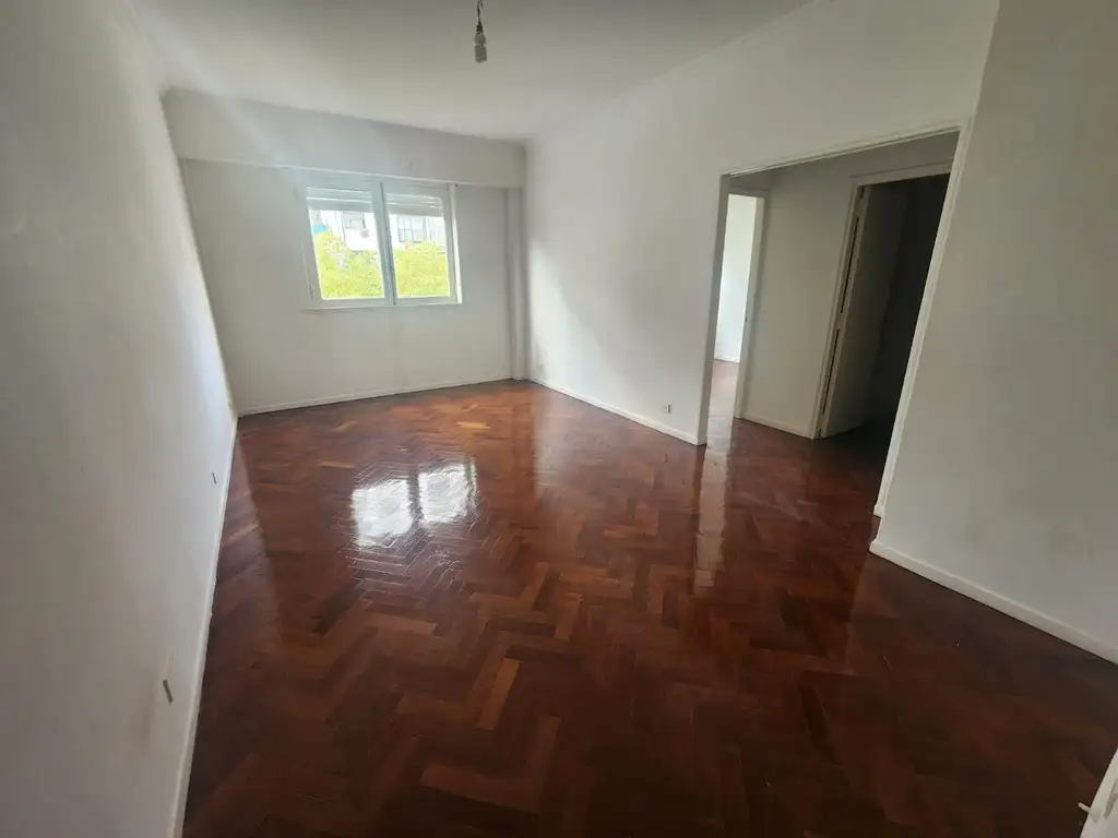 Semipiso de 3 ambientes mas escritorio 80m2 contra frente