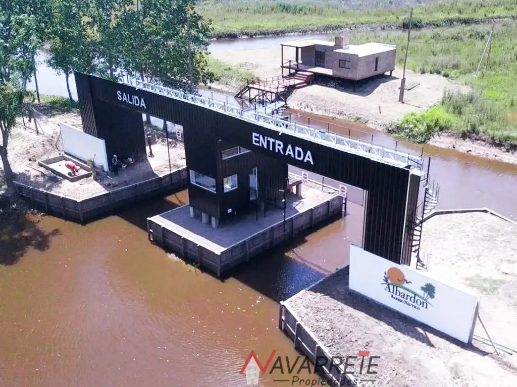 Lotes con amarras en Venta Barrio Náutico Albardon