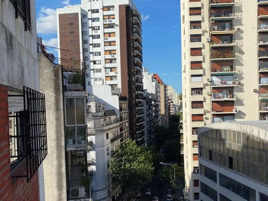 VENTA 6 AMBIENTES CON ESC. EN PALERMO, AL FTE, BALCON, COCHERA