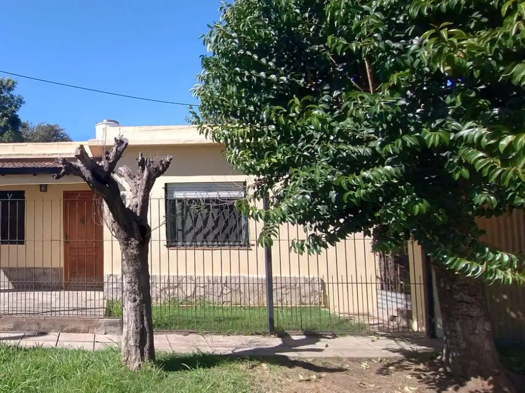 Casa en venta, ubicada en Del Viso, en la calle Santa Celia