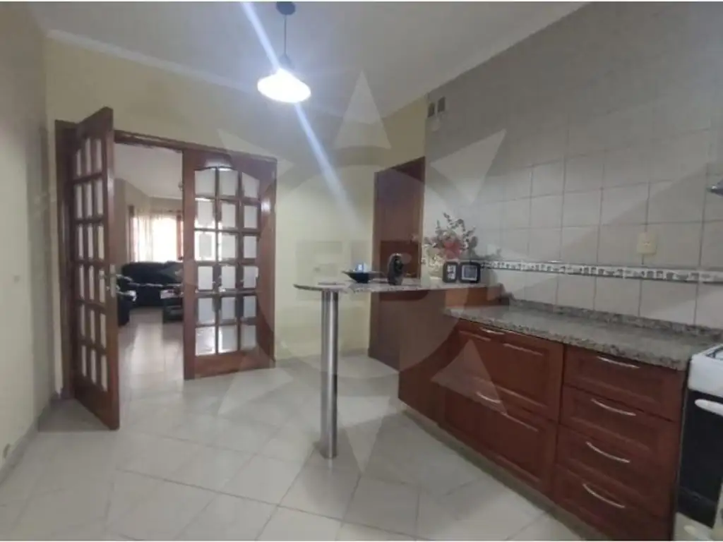 Casa en venta, 4 dormitorios, Guadalupe Oeste