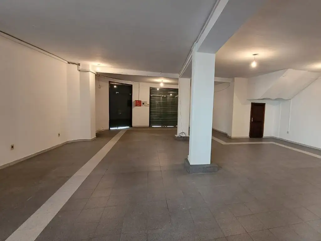 ALQUILER LOCAL COMERCIAL EN CIUDAD VIEJA