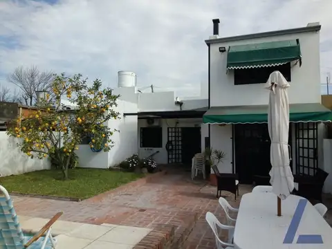 Hermosa casa de 4 dormitorios en venta