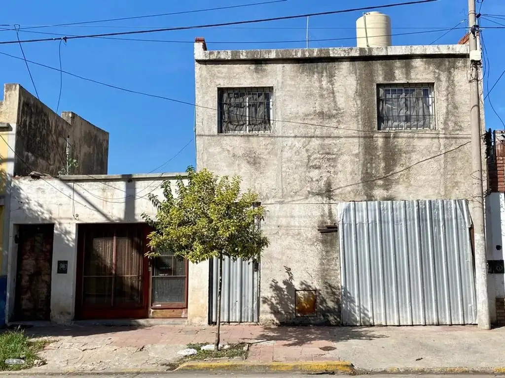 VENTA CASA A REFACCIONAR EN AV. BULNES