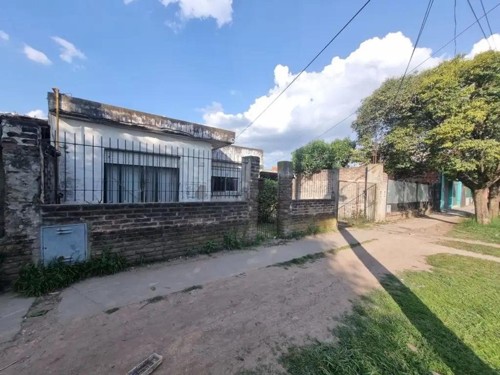 VENTA CASA 3 AMB+ PARRILLA JARDIN QUINCHO MORENO