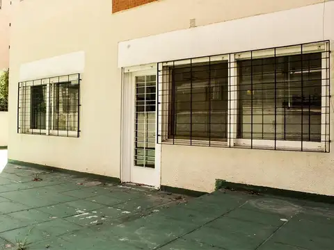 Oficina en venta en  Acassuso zona estación